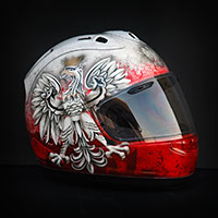 polskie malowanie patriotyczne na kasku motocyklowym