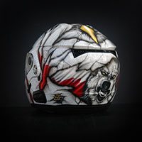 kask motocyklowy nolan malowany aerografem w motyw z orem i wilkiem