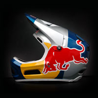 aerograf airbrush red bull kask